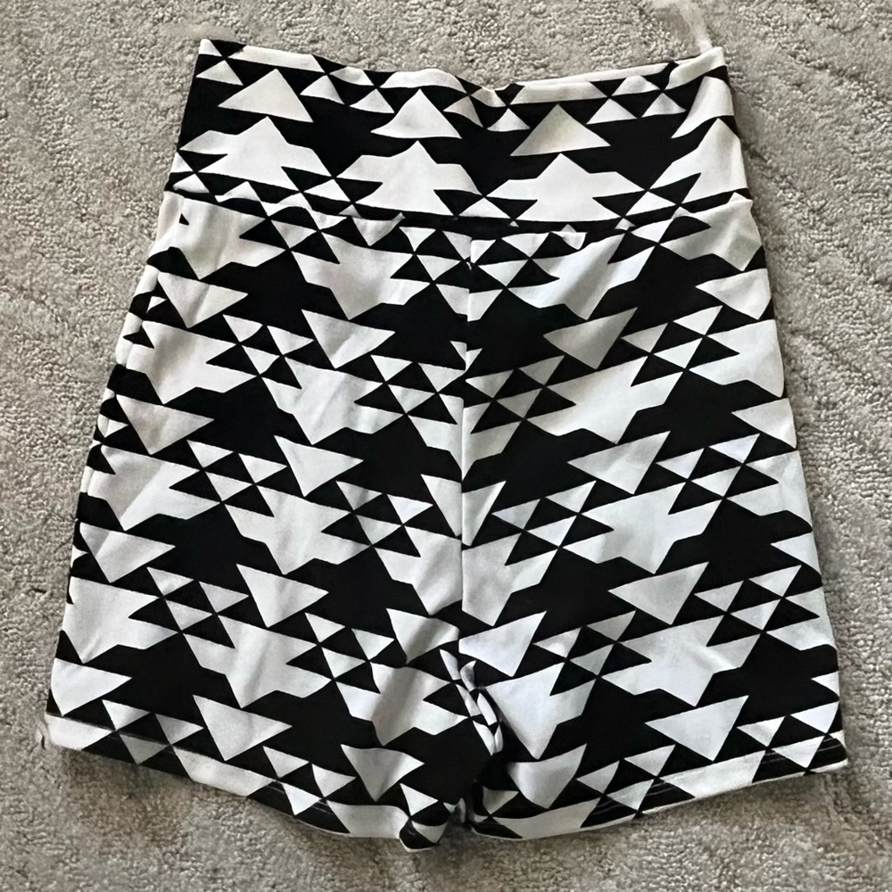 New With Tags Geometric Shaped Shorts